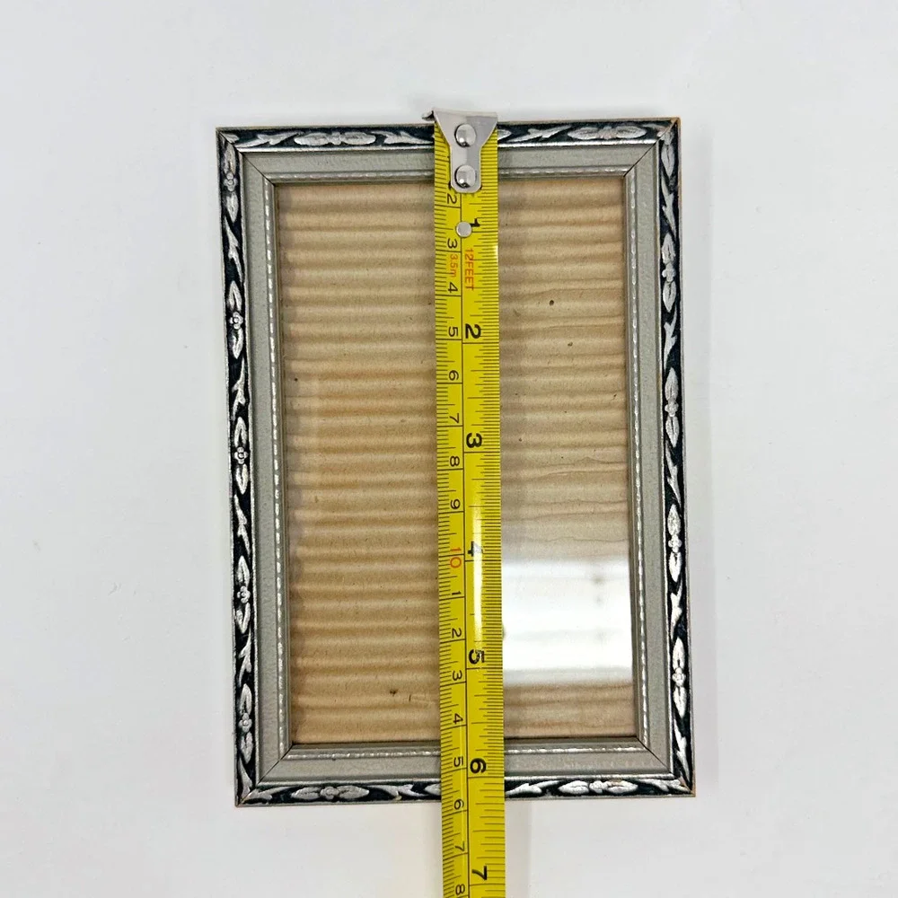 Vintage Wooden Picture Frame Floral Border Trim 6.25 x 4.25 Patented
